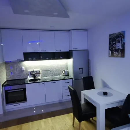 Stan Na Dan, Istocno Sarajevo, 2 Spavace Sobe Apartmán Vranjes